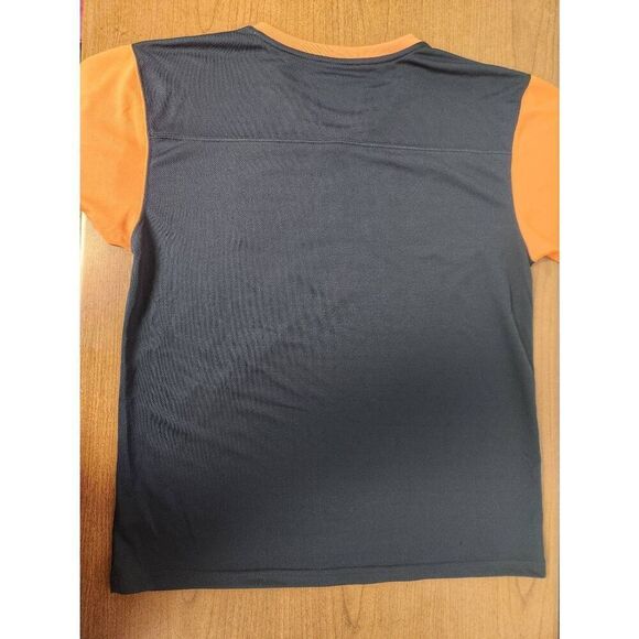 NFL Chicago Bears YOUTH XXL (18), navy and orange v neck shirt - Picture 5 of 5